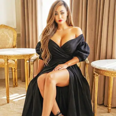 premium escort service in noida